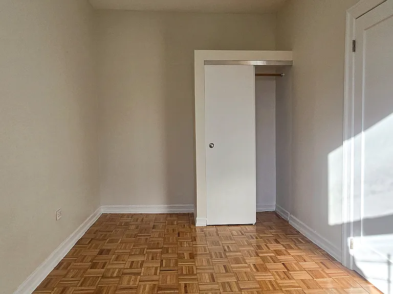 600 W 141st St #54 — Photo 23