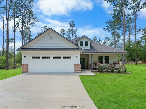 2921 Discovery Ln, Franklin, TX 77856