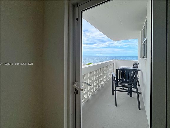 5th image of 4250 Galt Ocean Dr APT 3T