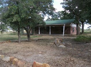 214 Fry Ln, Bridgeport, TX 76426