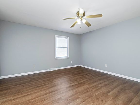2nd image of 118 Lorraine Ave