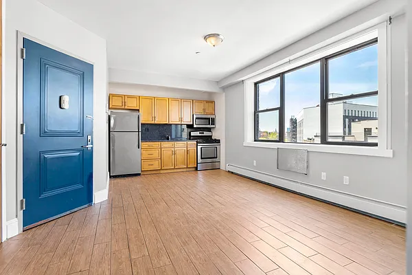 Rented by Padsters Realty LLC | media 10