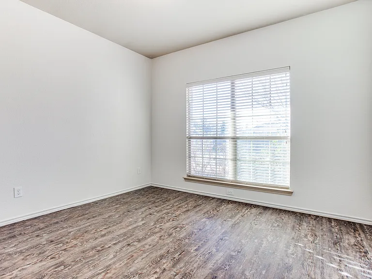 6612 Friendsway Dr — Photo 10