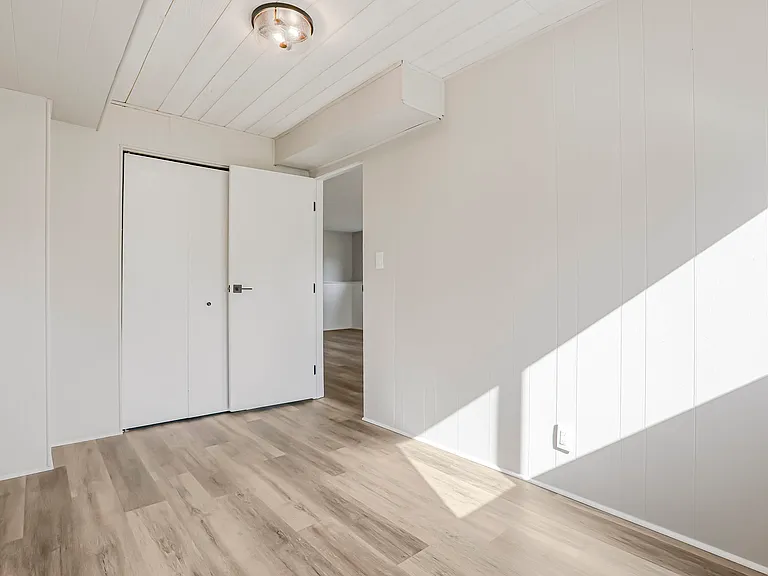 552 Allview Ct — Photo 31