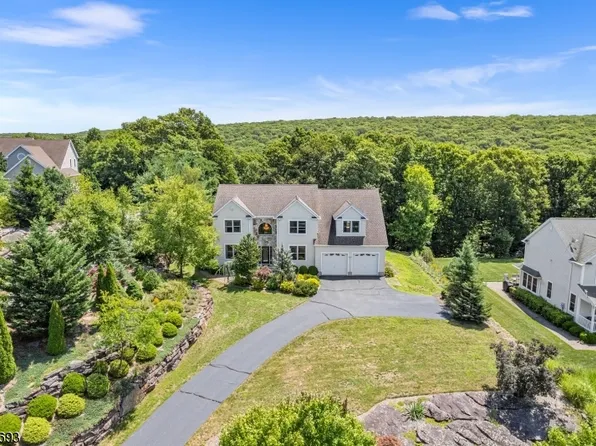 22 Stone Cliff Ter, Jefferson Twp., NJ 07438