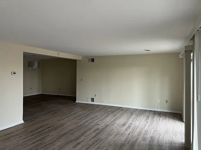 1700 Mountain View Rd — Photo 19