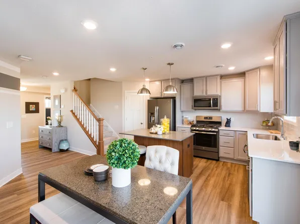 2107 Ada Dr, Lino Lakes, MN 55038