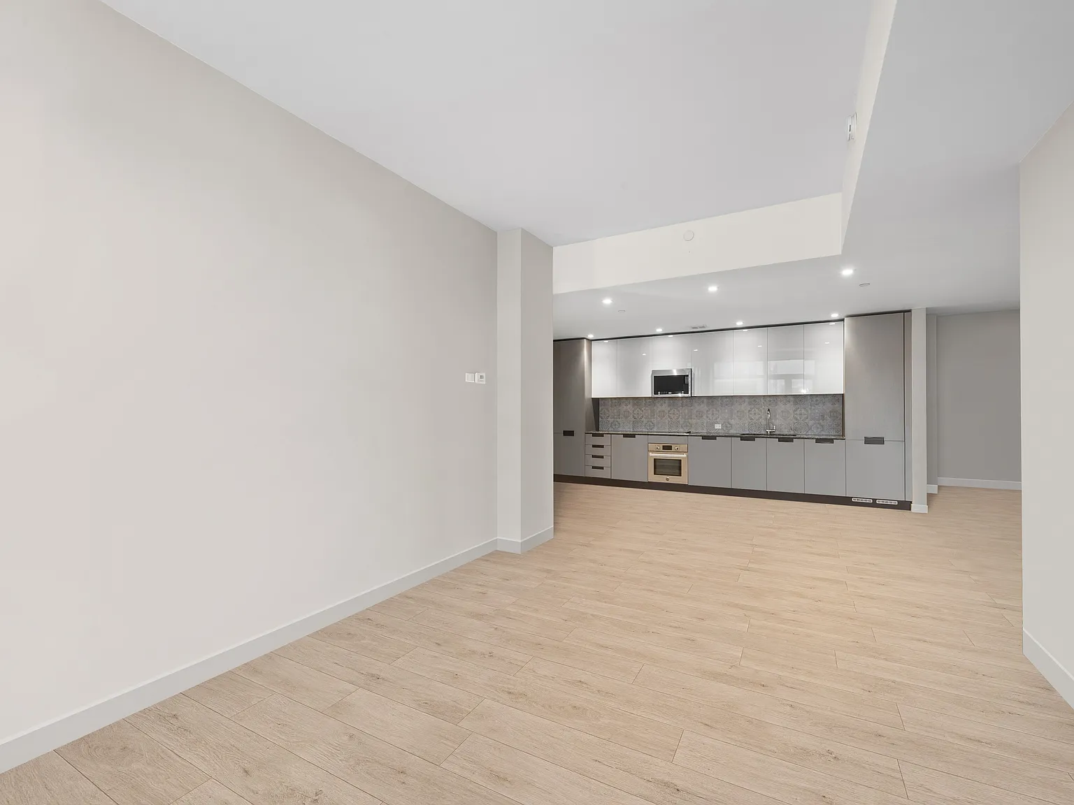 114 Mulberry Street — Photo 2