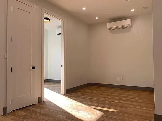 Rented by Rentopia | media 13