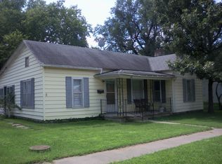 129 Market St, Osage City, KS 66523