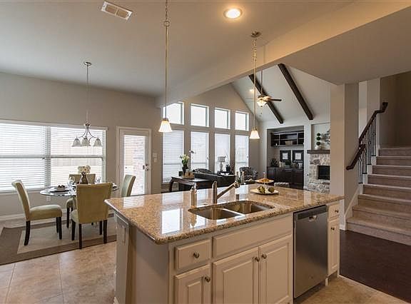 5th image of 3010 Leesa Dr