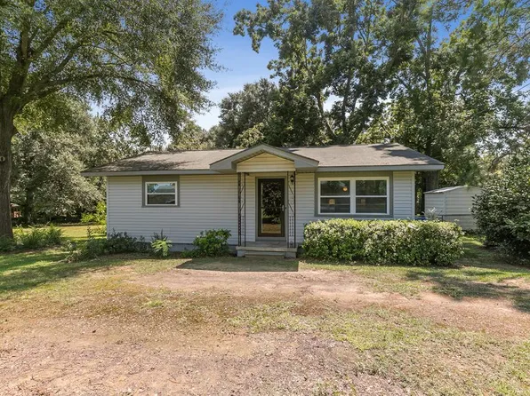 4341 Flowers Chapel Rd, Dothan, AL 36305