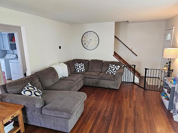 5th image of 46 N Fork Dr