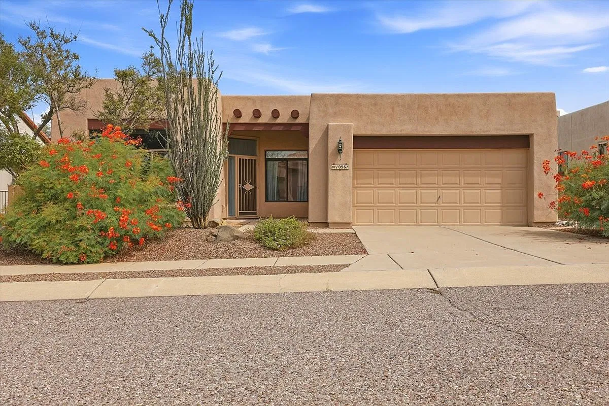 Silverado Hills Charmer! — Photo 1