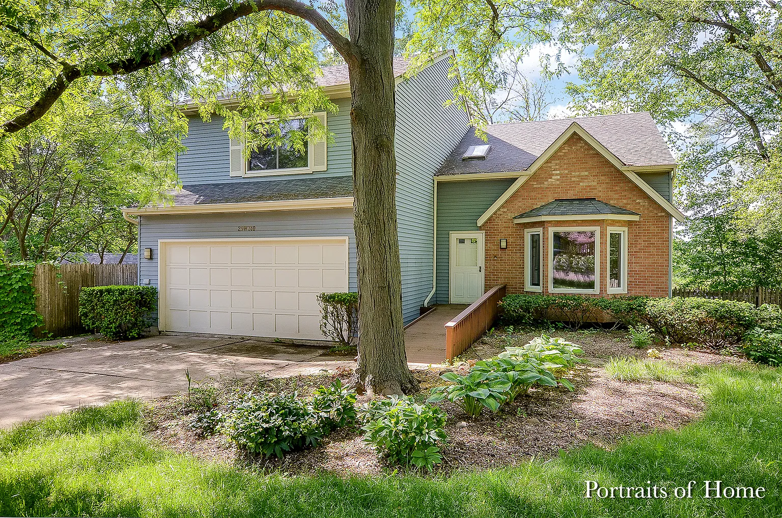 29W310 Calumet Ave E photo 1