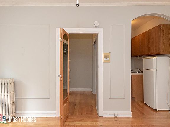 4th image of 2827 N Burling Avenue Ua Ua #Ua2