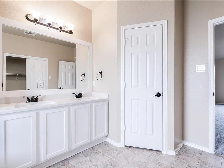 1501 Sweet Leaf Ln — Photo 24