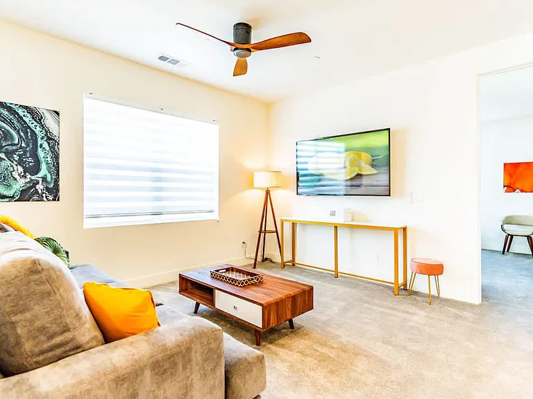 Passagio Lago Way — Photo 48