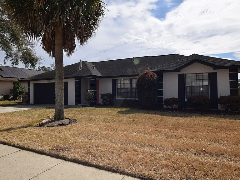 7748 Indian Ridge Trl S — Photo 3