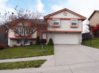 16714 Jefferson St, Omaha, NE 68135