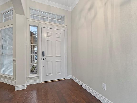 3rd image of 625 Cedarwood Dr