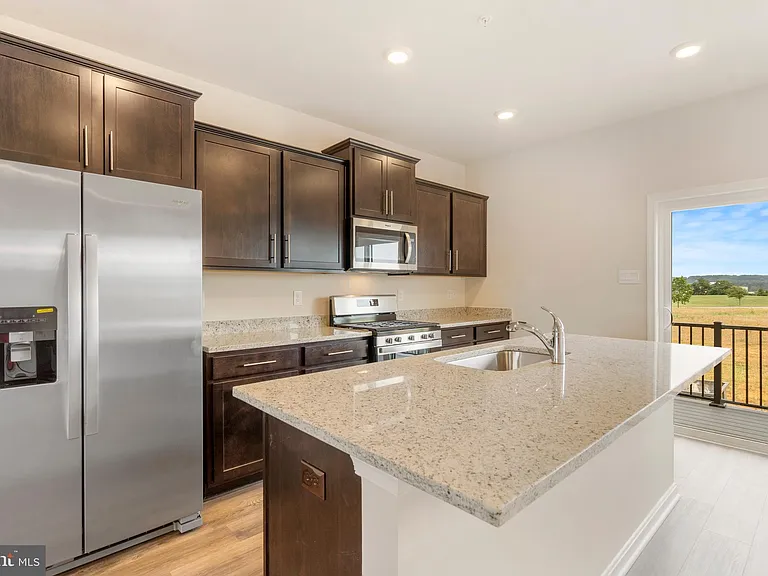 420 Carroll Walk Ave — Photo 11