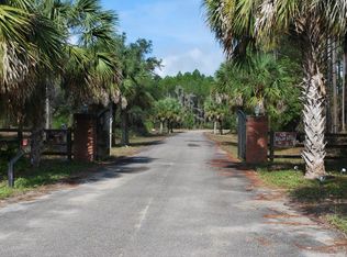 143 Kal Ln, Carrabelle, FL 32322