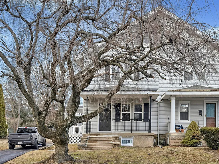 523 W Glenside Ave — Photo 1