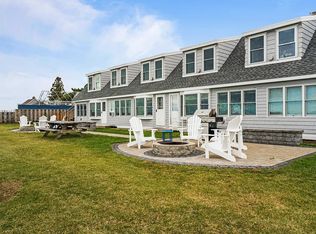 17 Hancox St APT 2, Stonington, CT 06378