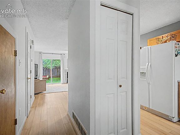 3rd image of 5564 Darcy Ln