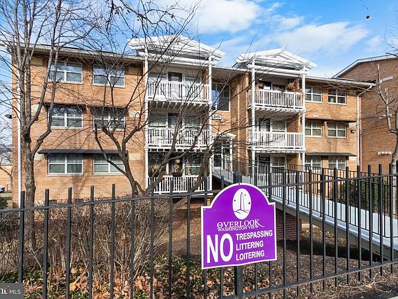 2nd image of 2619 Douglas Pl SE #302