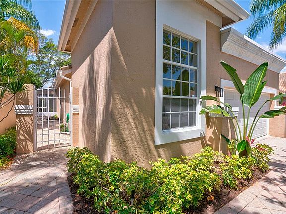 5th image of 4518 Carlton Golf Drive
