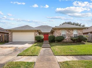 2329 Hampton Dr, Harvey, LA 70058