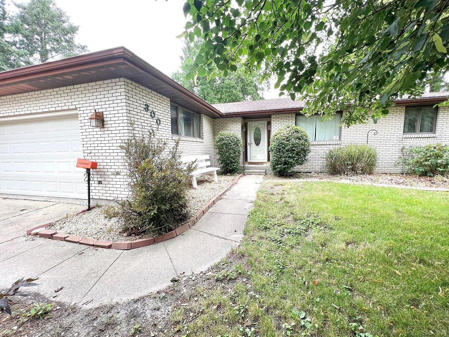 300 W Elmore Dr, Thomasboro, IL 61878 Zillow