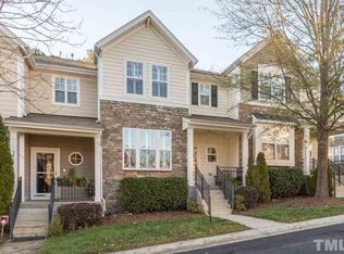 5901 Hourglass Ct, Raleigh, NC 27612