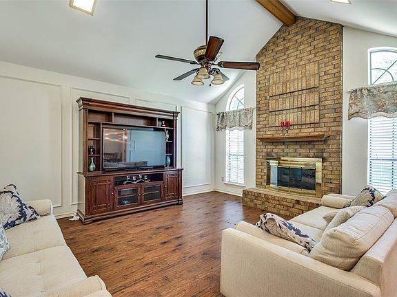 4th image of 1524 Ginger Dr