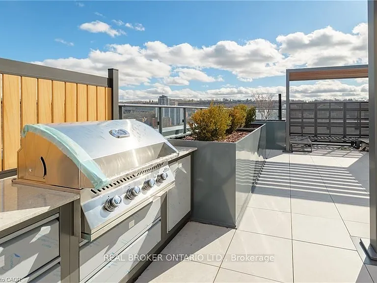 75 James St S #2701 — Photo 28
