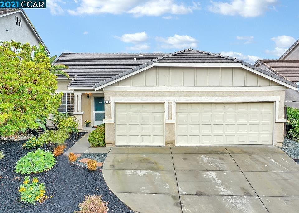2nd image of 237 Cloverbrook Cir
