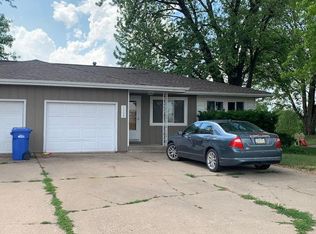 1308 4th St SW #1308, Waverly, IA 50677