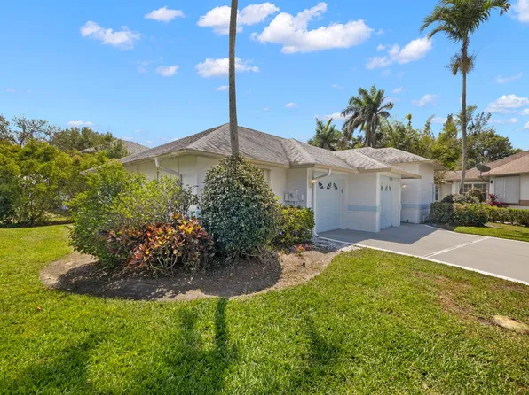 2540 Royal Palm Ct, Naples, FL 34103