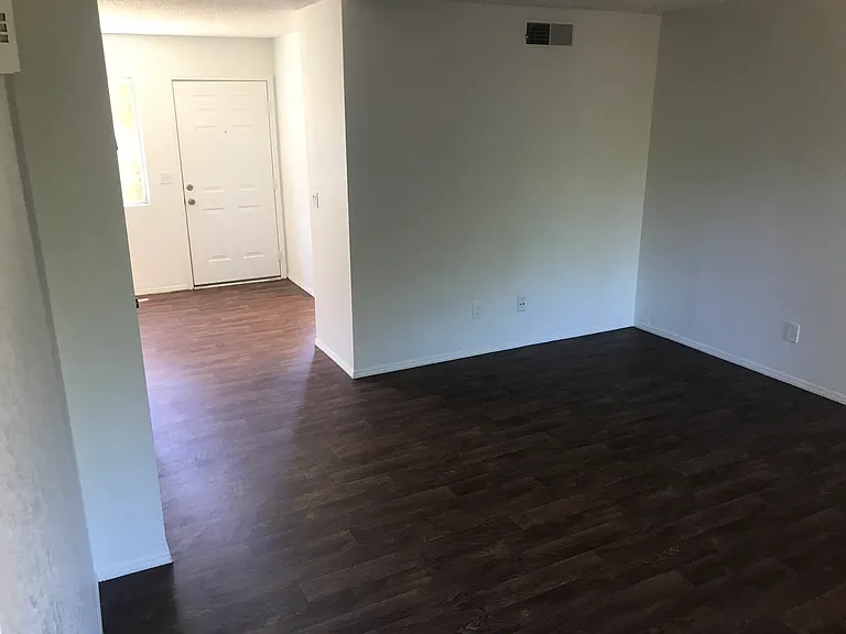 914 W Glendale Ave #25 — Photo 6