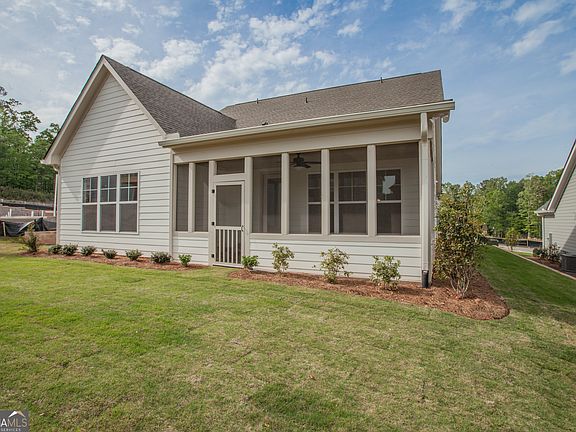 3rd image of 107 Magnolia Ln