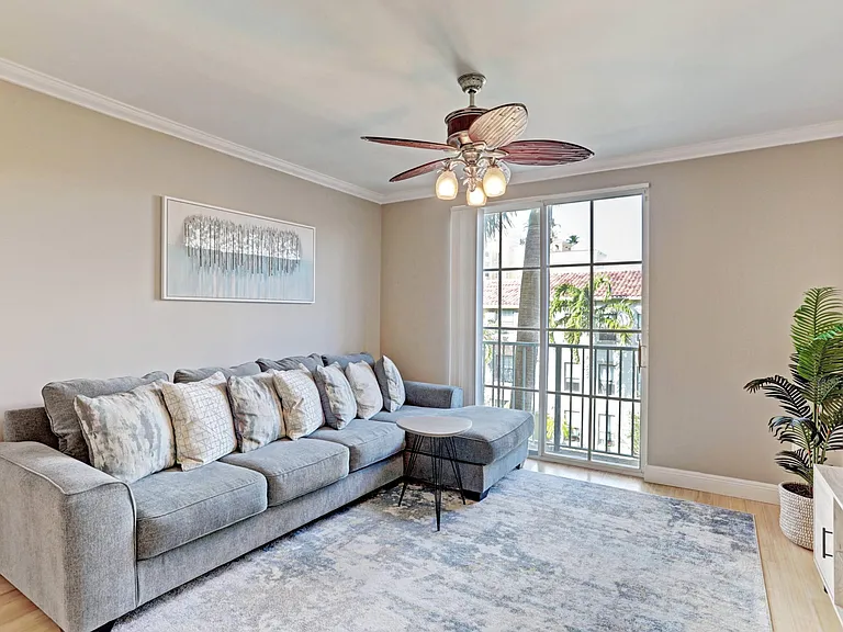 630 Sapodilla Ave #321 — Photo 15