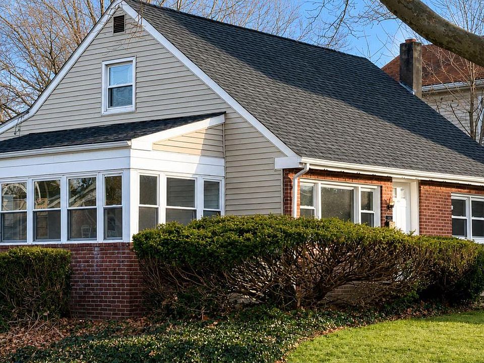 1st image of 2220 Brunswick Ave