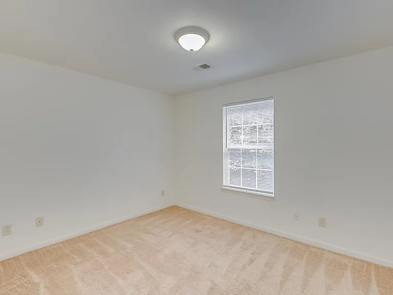 Forest Creek Apartments — Photo 38