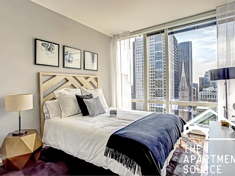 111 W Upper Wacker Dr #STUDIO — Photo 24