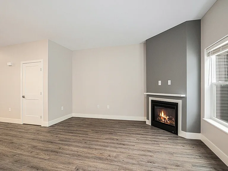 SummitTownhomes_2Bedrooms_LivingRoomFireplace2