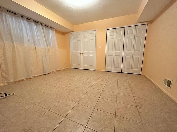 4th image of 35 Bentley Ln #1