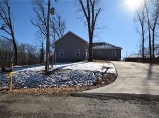 7 Romney Ln, Bella Vista, AR 72715