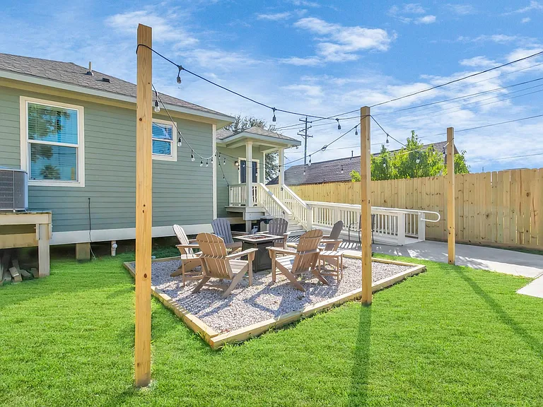 5322 Avenue K — Photo 37